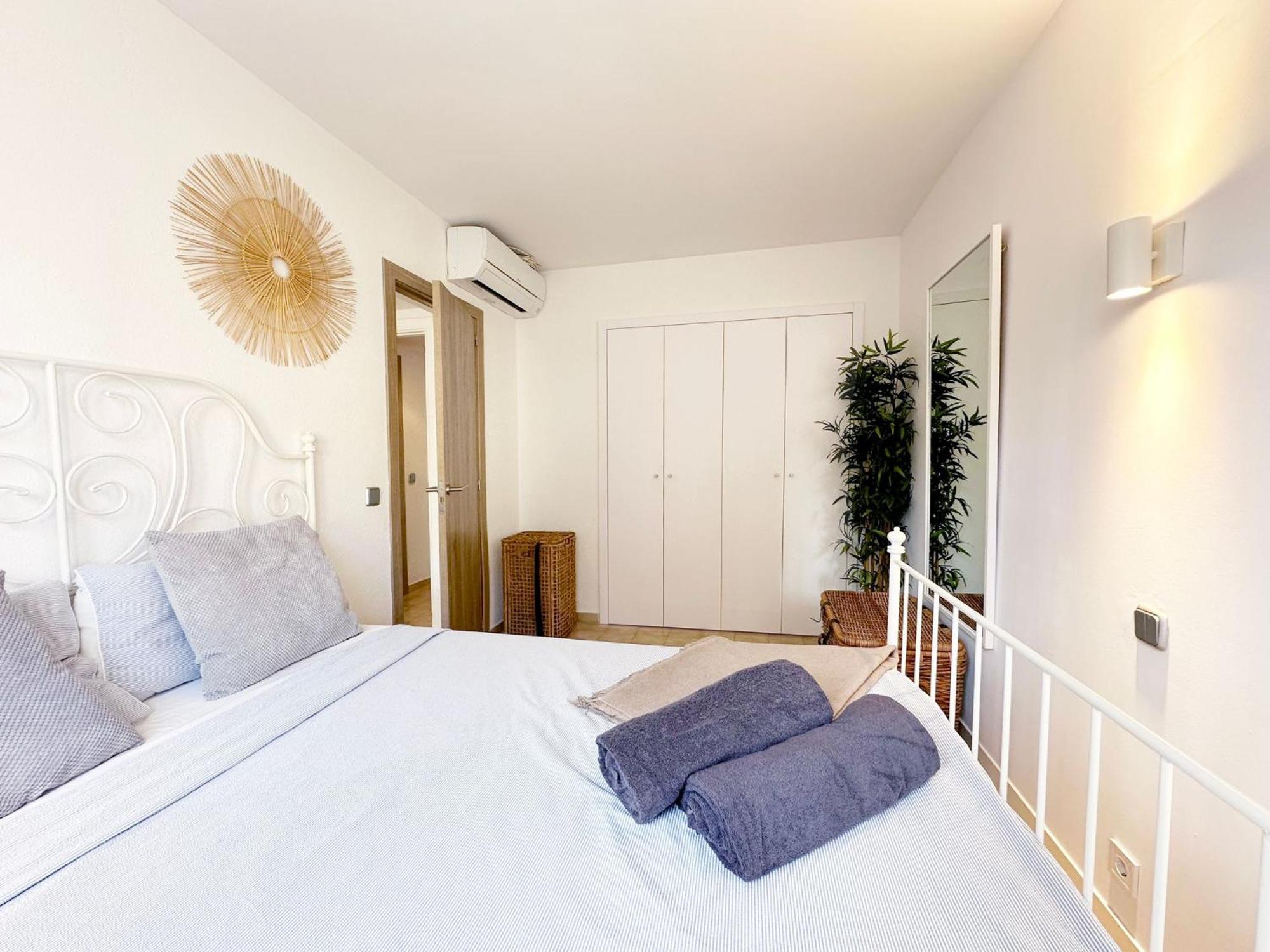 Piso Tamarells Con Balcon Y Piscina Port Pollensa Lejlighed Port de Pollença Eksteriør billede